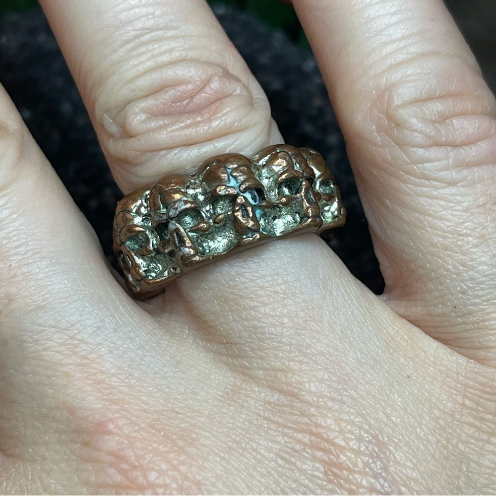 Punk Goth Whimsigoth Patinaed Bronze Multiple‎ Skulls Ring Band Size 7